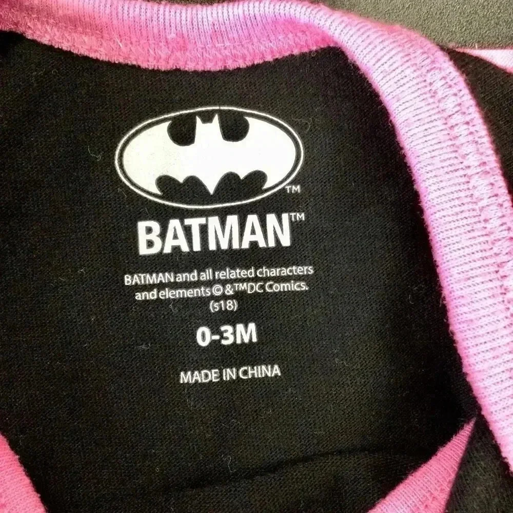 DC Comics Batman Kids Black Pink Glitter Logo Cape‎ Romper Costume 0-3M